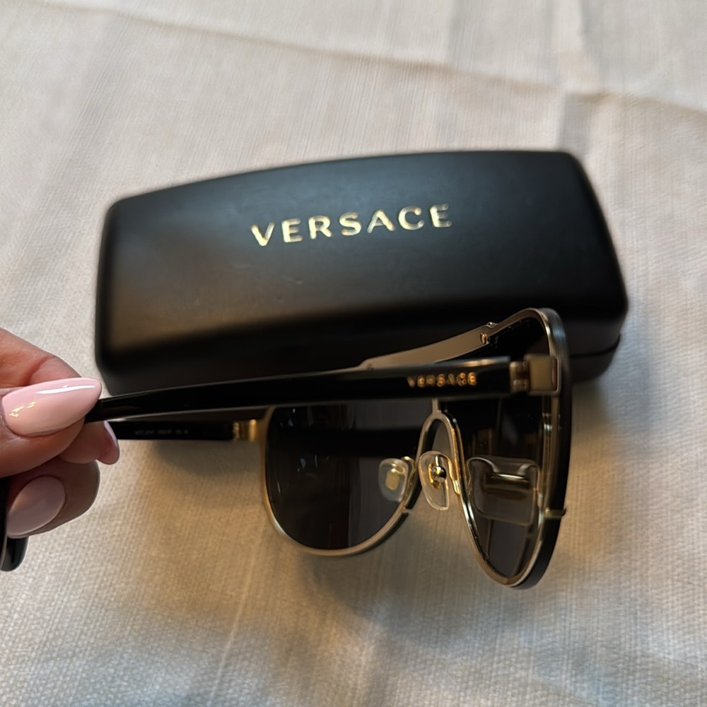 Versace Sunglasses with Black Lenses and Gold Trim - Picture 2 of 11